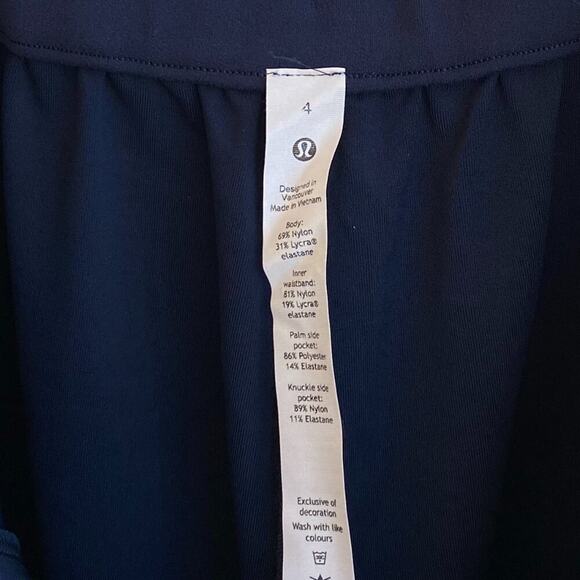 NWOT Lululemon Navy Keep Moving Jogger Luxtreme High-Rise Athleisure Pant 4 - Picture 5 of 6